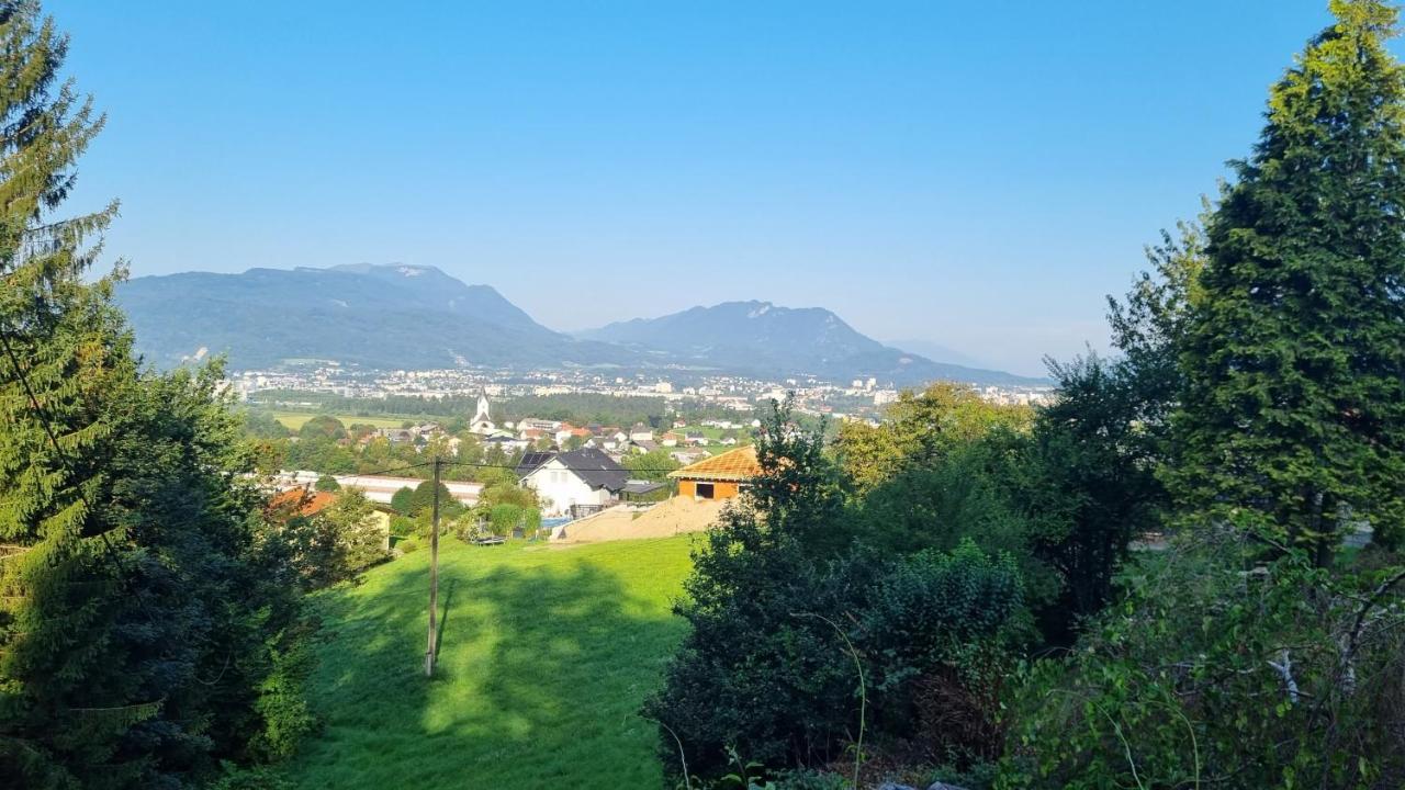 Fridas Place - Der Blick Ueber Ganz Villach - 160 M2 Ferienoase - Ganzes Haus Bis Zu 8 Personen Luaran gambar