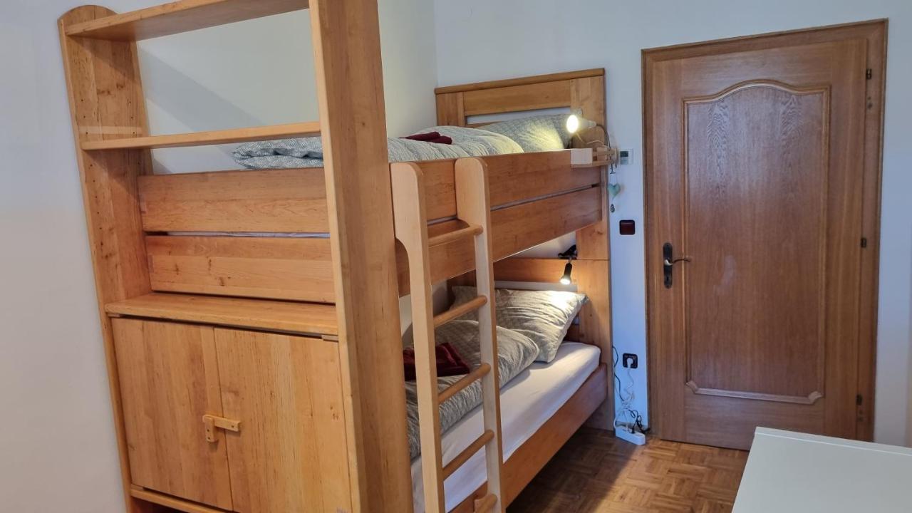 Fridas Place - Der Blick Ueber Ganz Villach - 160 M2 Ferienoase - Ganzes Haus Bis Zu 8 Personen Luaran gambar