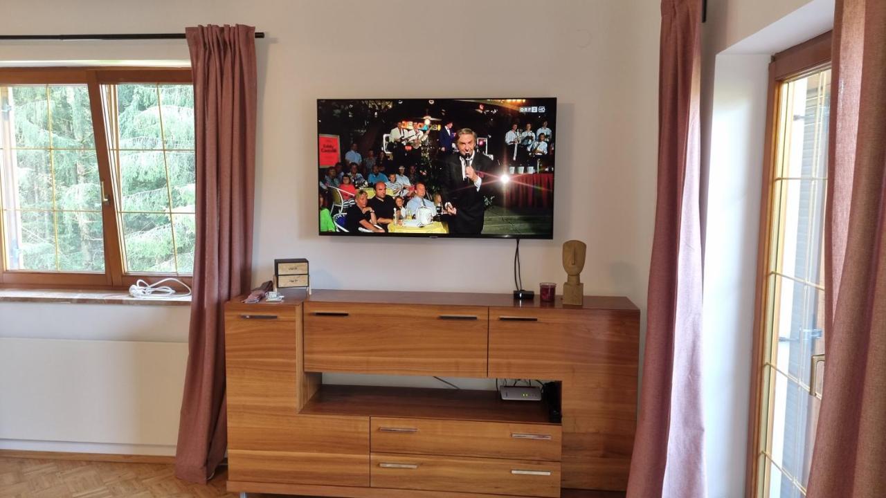 Fridas Place - Der Blick Ueber Ganz Villach - 160 M2 Ferienoase - Ganzes Haus Bis Zu 8 Personen Luaran gambar