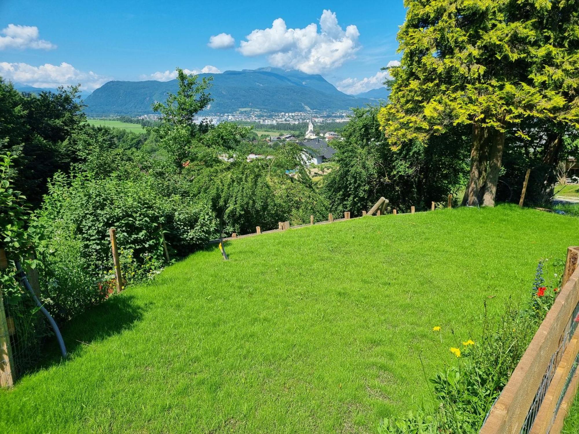 Fridas Place - Der Blick Ueber Ganz Villach - 160 M2 Ferienoase - Ganzes Haus Bis Zu 8 Personen Luaran gambar