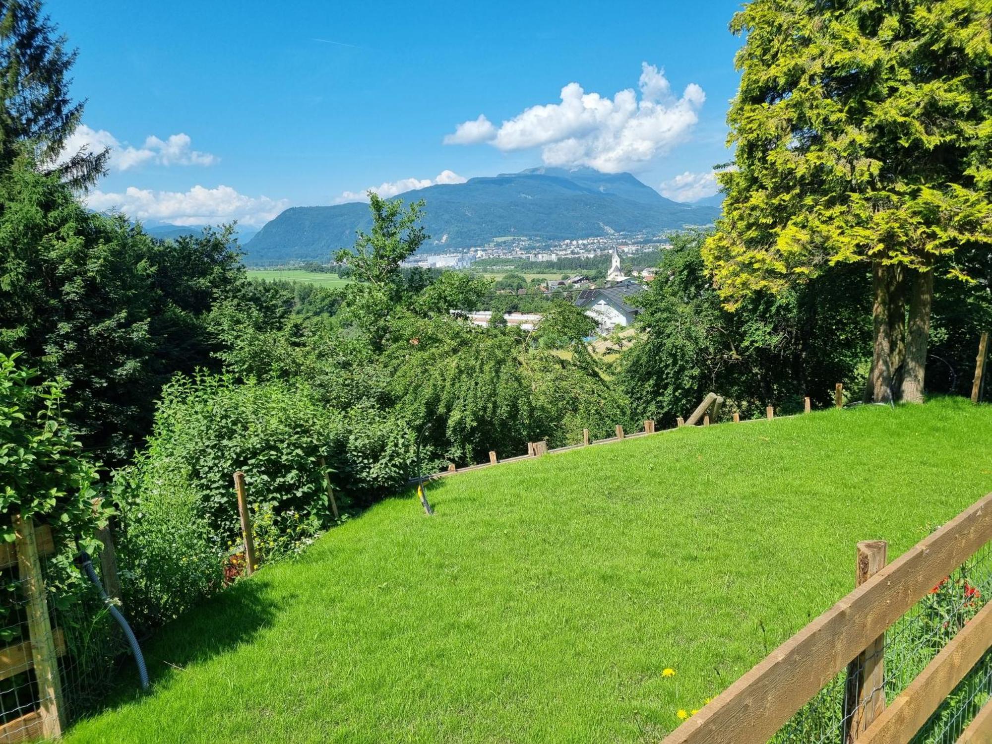 Fridas Place - Der Blick Ueber Ganz Villach - 160 M2 Ferienoase - Ganzes Haus Bis Zu 8 Personen Luaran gambar